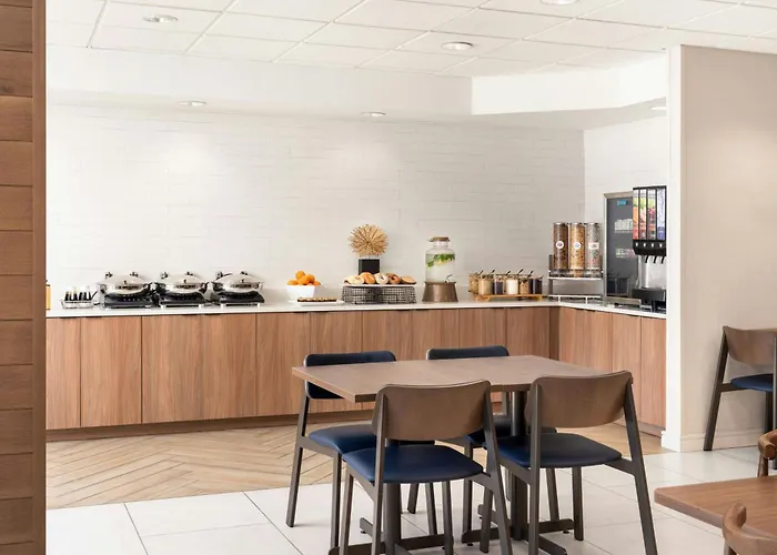 Fairfield Inn And Suites Jacksonville Beach